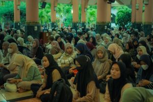 Suasana Kajian Samudra di Masjid Kampus UGM